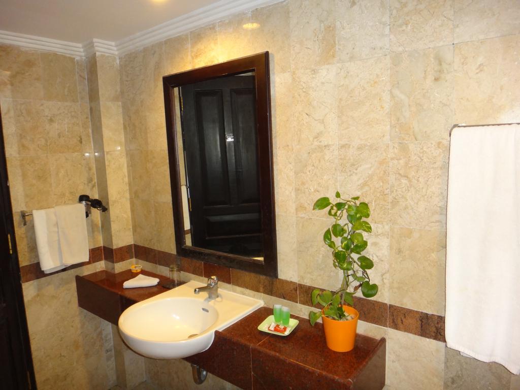 Private Apartments At Jayakarta Resort ليجيان المظهر الخارجي الصورة
